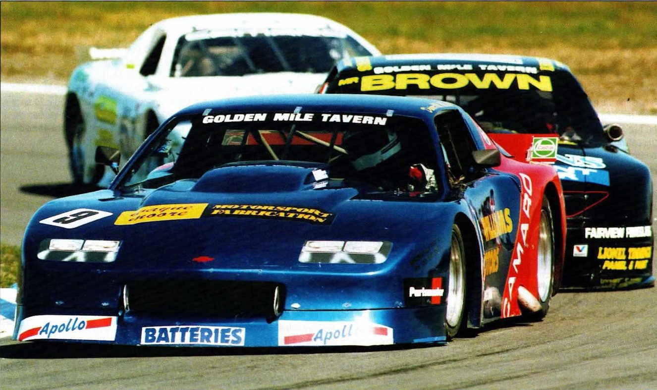 Paul Williams leads Terry Brown and Mike Johnston at Ruapuna